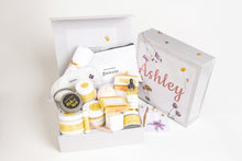 Load image into Gallery viewer, Cheer up Gift Basket, Natural Care Package, Recovery Gift Box